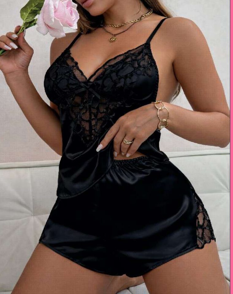 Siyah Dantelli Saten Pijama Takımı