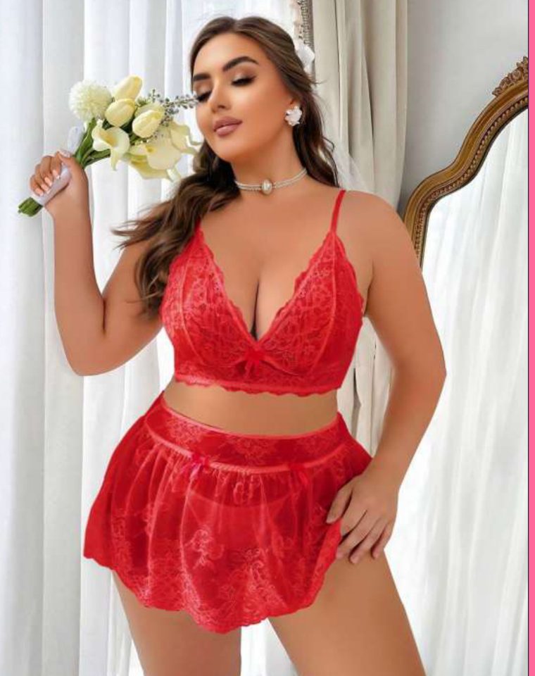 Kırmızı Kadife Dantelli Fantazi Takım
